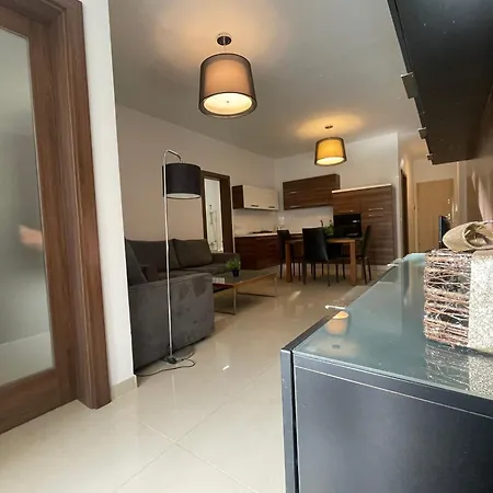 Great Location Apartment St. Paul's Bay